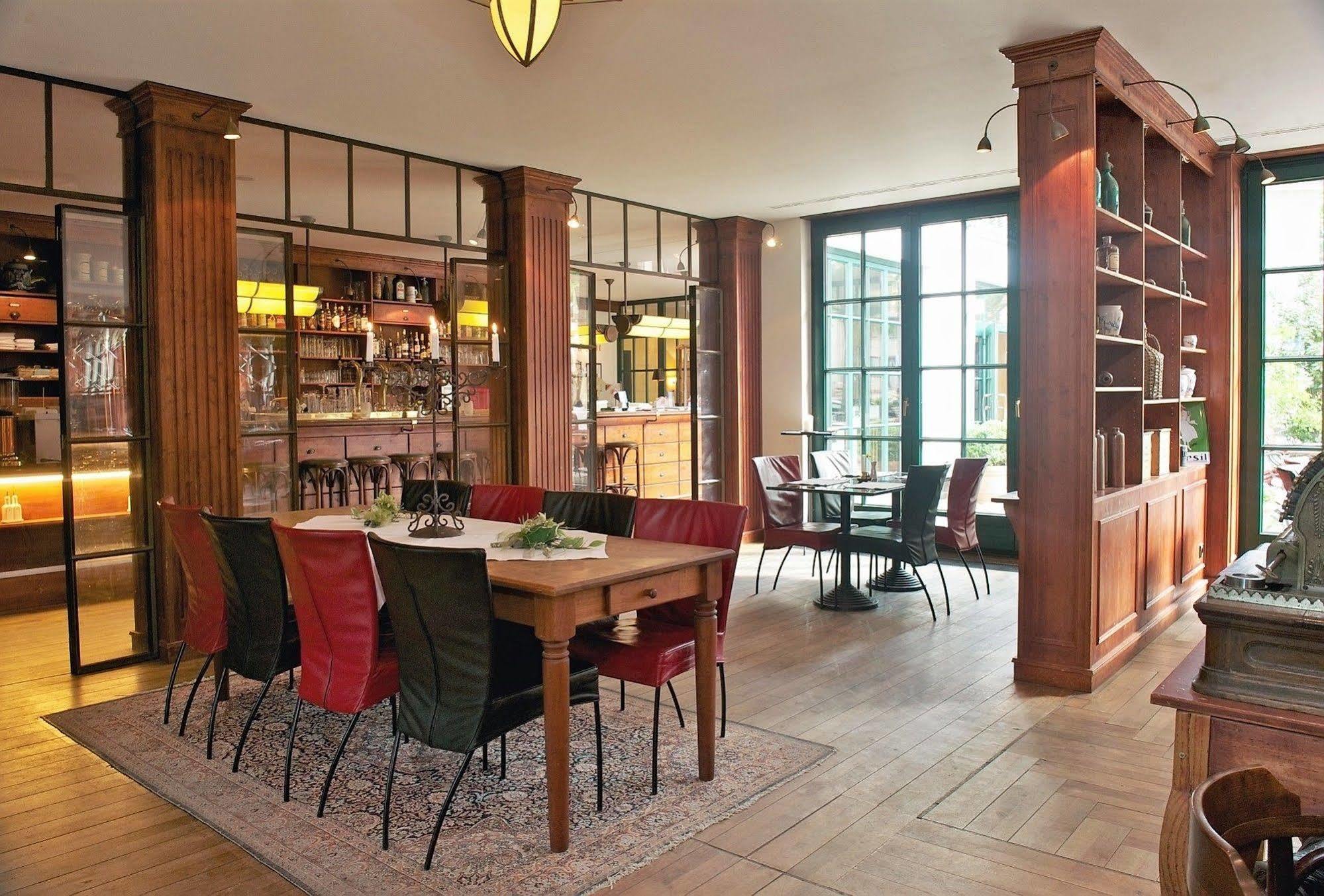 Romantik Hotel Kaufmannshof Bergen Auf Rugen Exterior photo